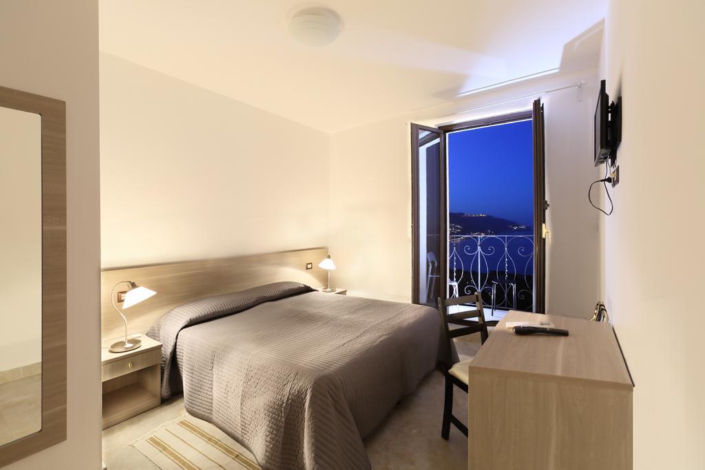 Villa Astoria Taormina Bagian luar foto