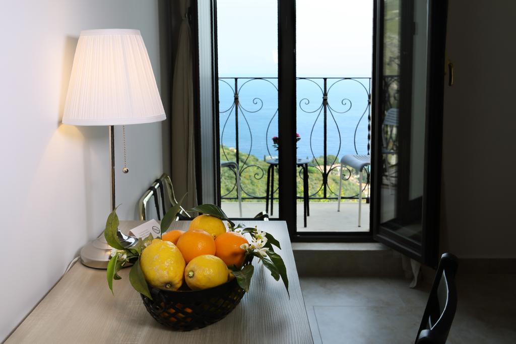 Villa Astoria Taormina Bagian luar foto