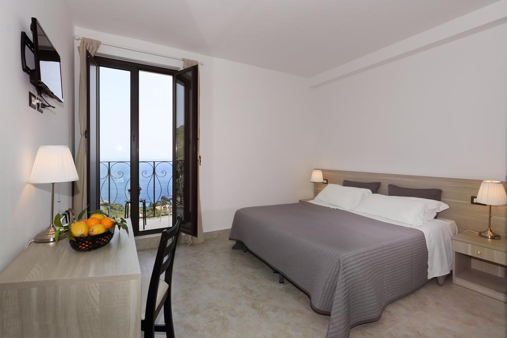 Villa Astoria Taormina Bagian luar foto