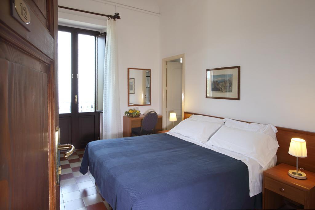 Villa Astoria Taormina Bagian luar foto